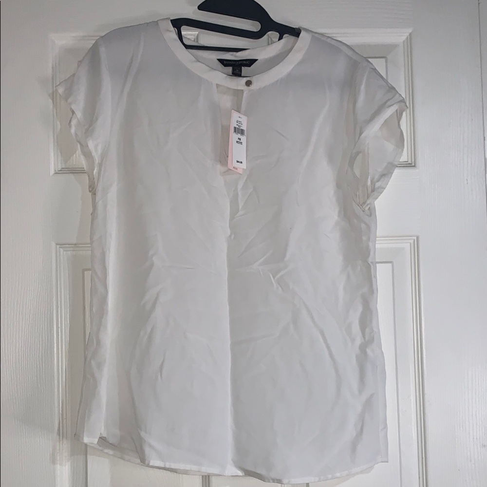 Banana Republic White Flutter Sleeve Blouse with Mandarin Collar